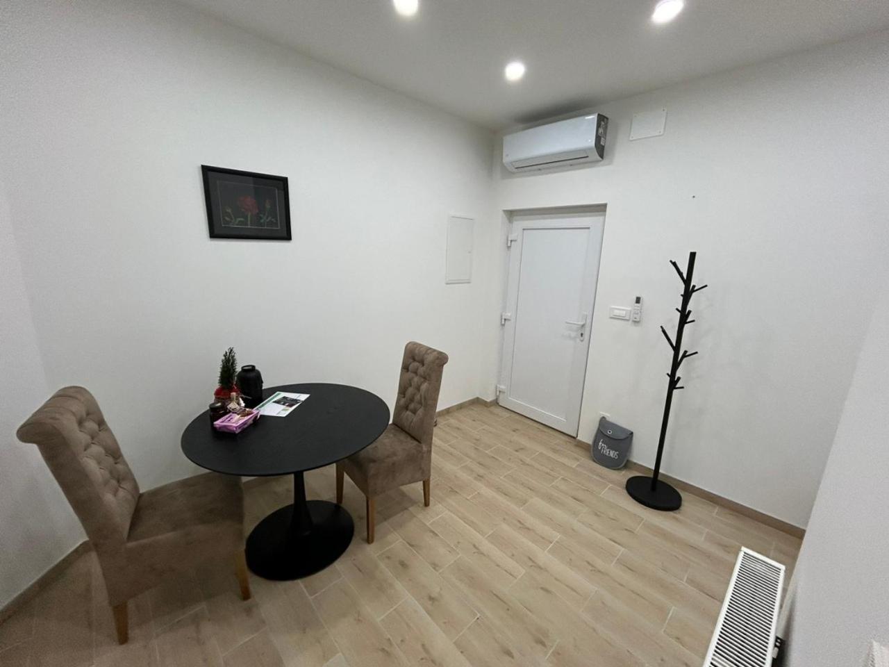 Cibalae Residence Vinkovci Exterior photo