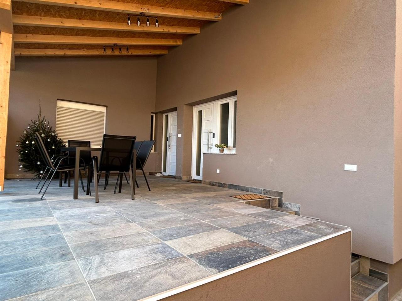 Cibalae Residence Vinkovci Exterior photo